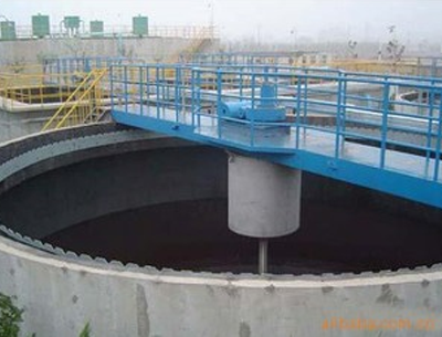 WNG濃縮(suo)池刮泥機